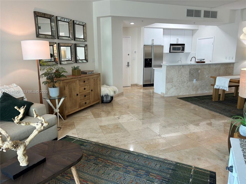 For Sale: $600,000 (2 beds, 2 baths, 1467 Square Feet)