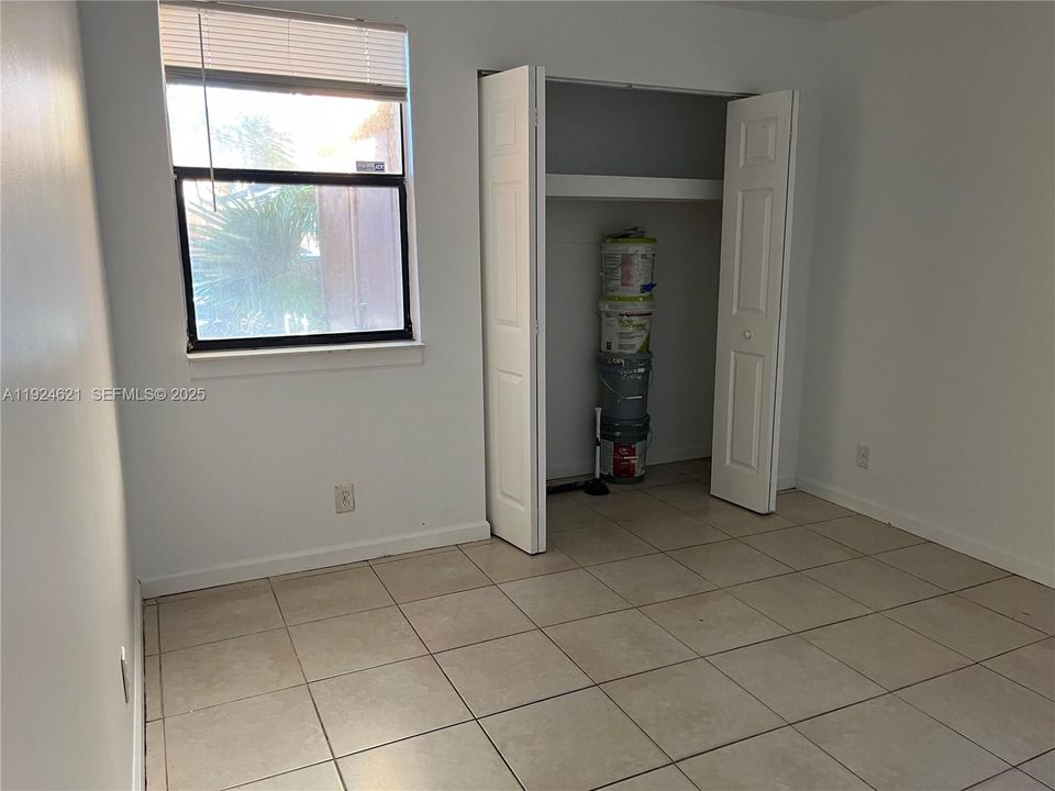 For Sale: $169,000 (2 beds, 2 baths, 980 Square Feet)