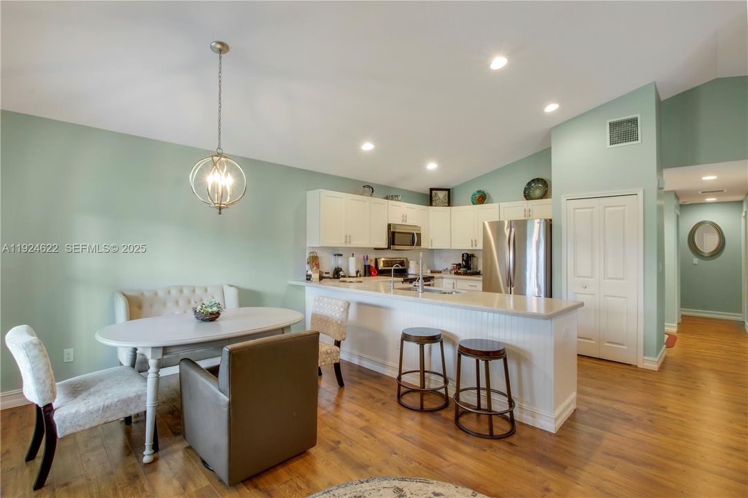 For Sale: $685,000 (3 beds, 2 baths, 1438 Square Feet)