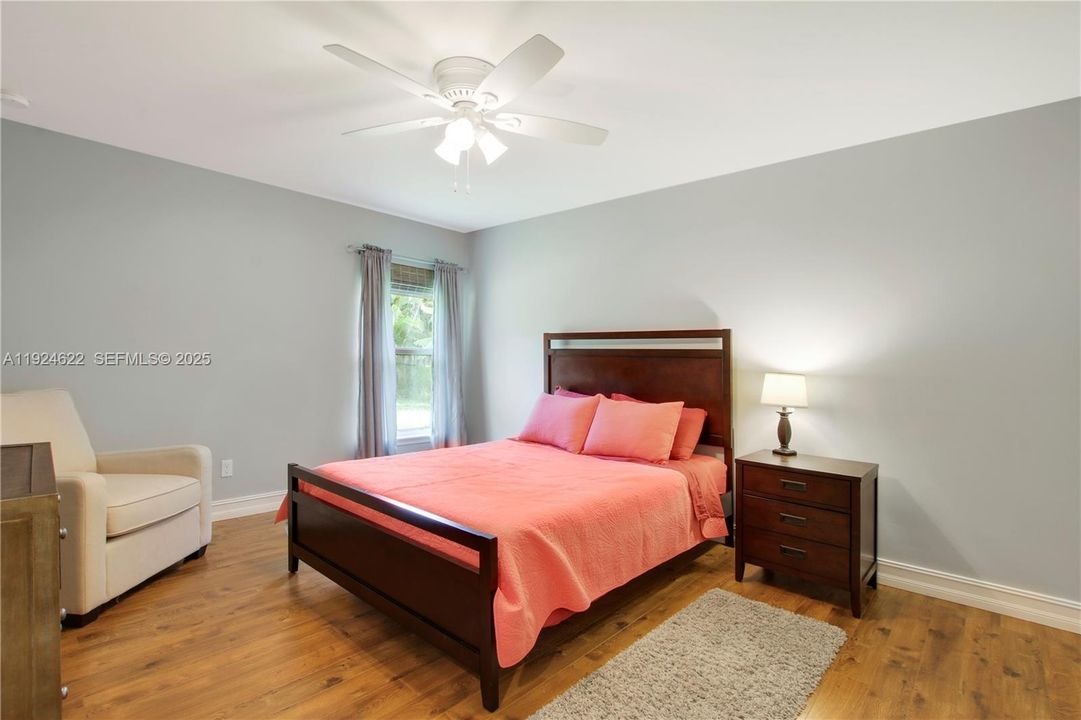 For Sale: $685,000 (3 beds, 2 baths, 1438 Square Feet)