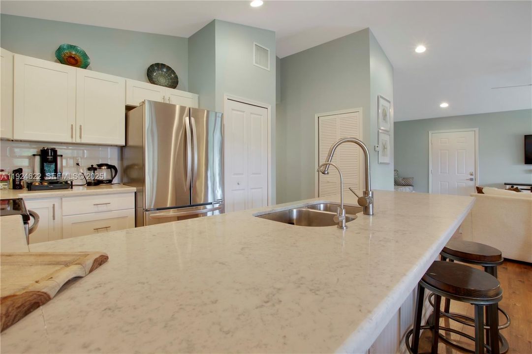 For Sale: $685,000 (3 beds, 2 baths, 1438 Square Feet)