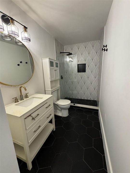 For Rent: $2,400 (2 beds, 1 baths, 0 Square Feet)