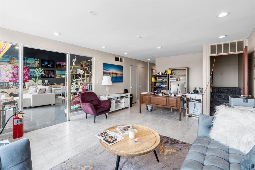 出租: $20,000 (0 贝兹, 0 浴室, 0 平方英尺)