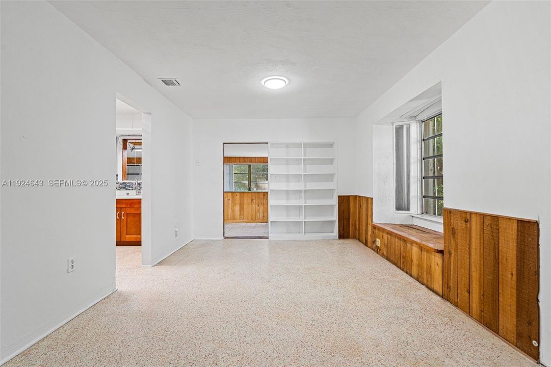 待售: $829,000 (3 贝兹, 2 浴室, 1662 平方英尺)