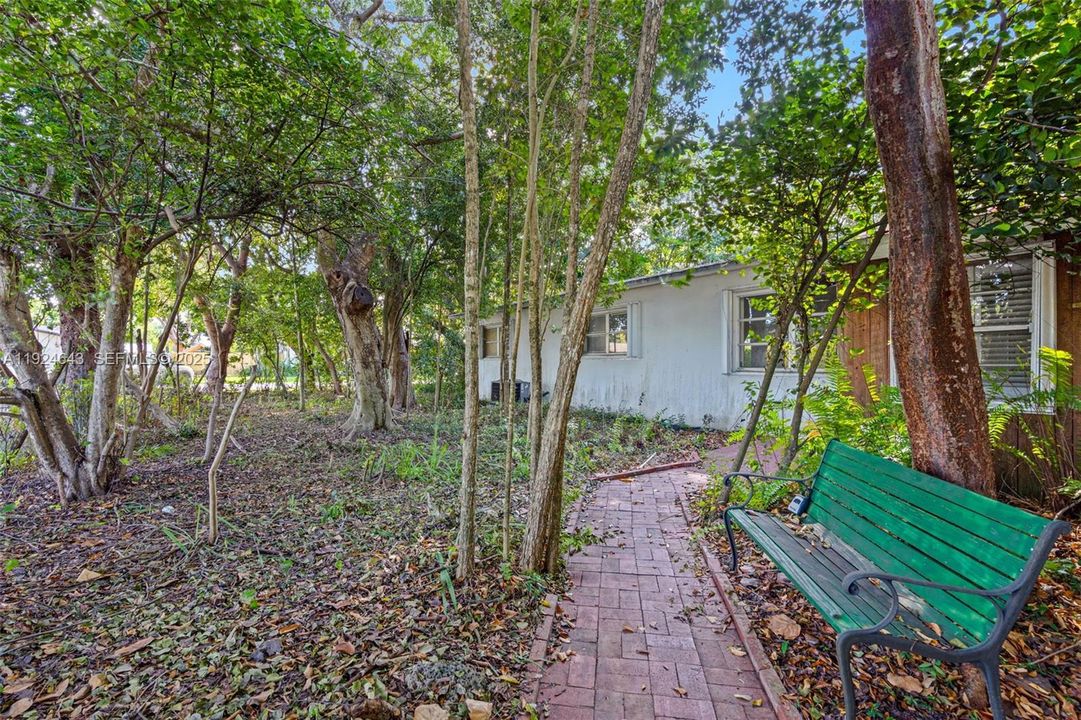 待售: $829,000 (3 贝兹, 2 浴室, 1662 平方英尺)