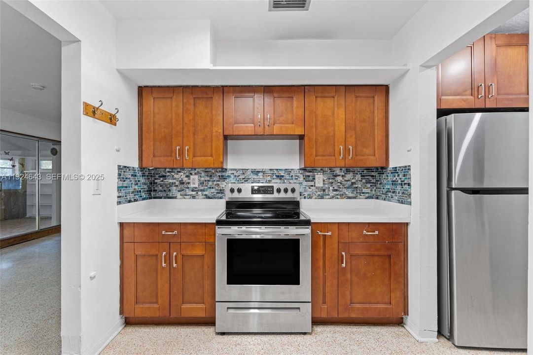 待售: $829,000 (3 贝兹, 2 浴室, 1662 平方英尺)