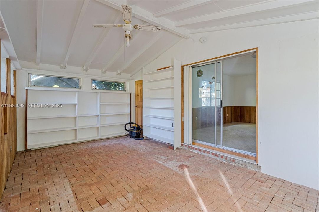 待售: $829,000 (3 贝兹, 2 浴室, 1662 平方英尺)