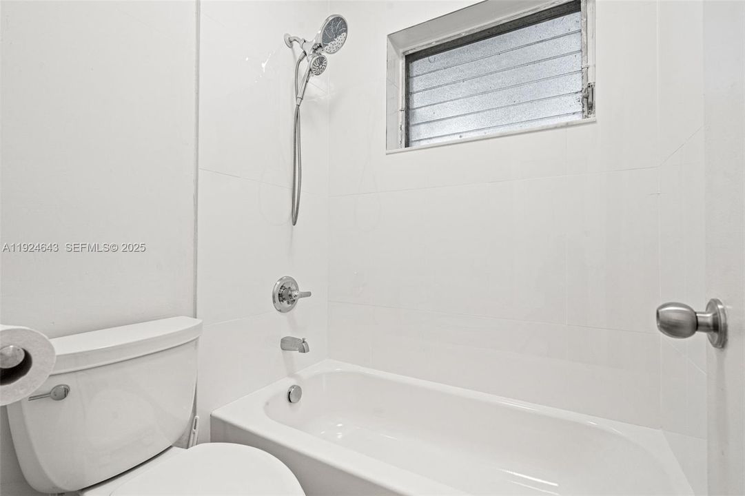 待售: $829,000 (3 贝兹, 2 浴室, 1662 平方英尺)