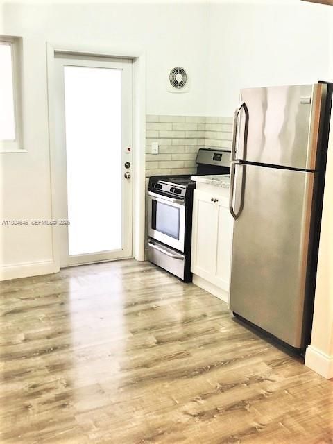 出租: $1,895 (1 贝兹, 1 浴室, 750 平方英尺)