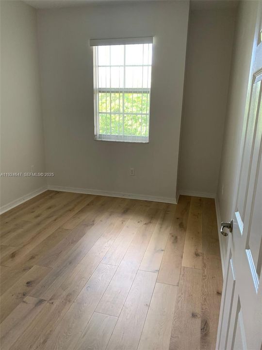 For Rent: $2,750 (3 beds, 2 baths, 1760 Square Feet)