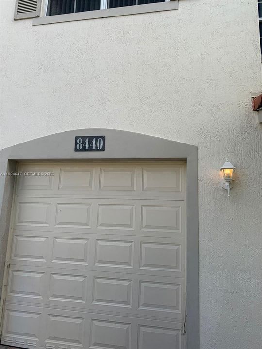 For Rent: $2,750 (3 beds, 2 baths, 1760 Square Feet)