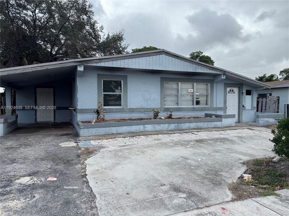 En Venta: $225,000 (3 camas, 1 baños, 1028 Pies cuadrados)