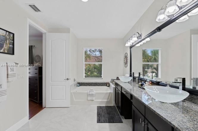 For Sale: $499,500 (3 beds, 2 baths, 2278 Square Feet)