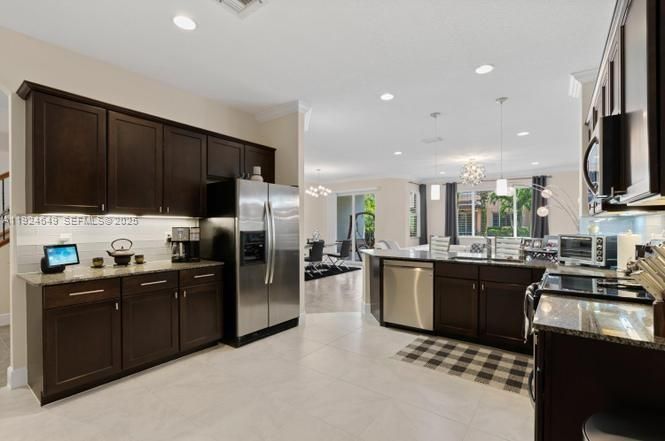 For Sale: $499,500 (3 beds, 2 baths, 2278 Square Feet)