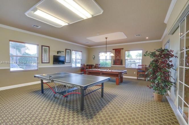 For Sale: $499,500 (3 beds, 2 baths, 2278 Square Feet)