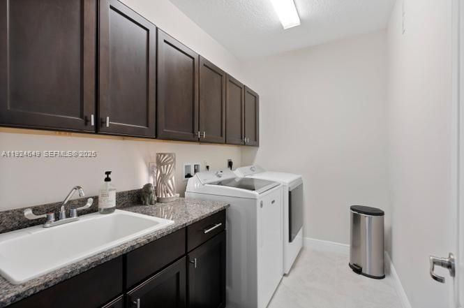 For Sale: $499,500 (3 beds, 2 baths, 2278 Square Feet)