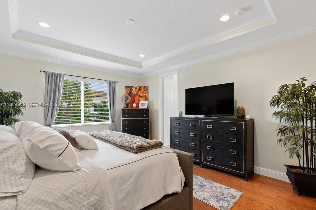 For Sale: $499,500 (3 beds, 2 baths, 2278 Square Feet)