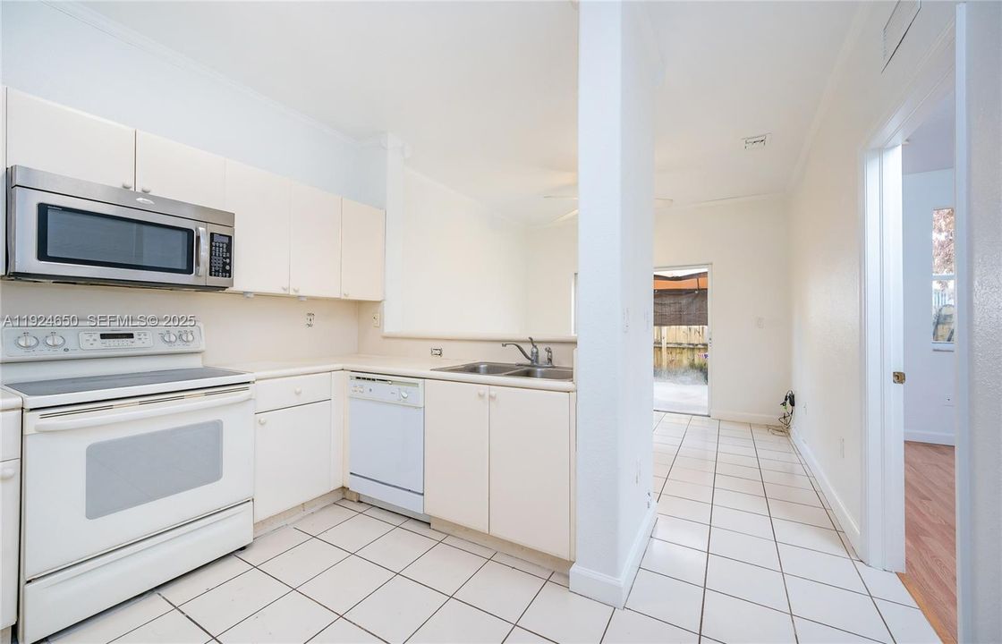 En Renta: $1,650 (2 camas, 2 baños, 914 Pies cuadrados)