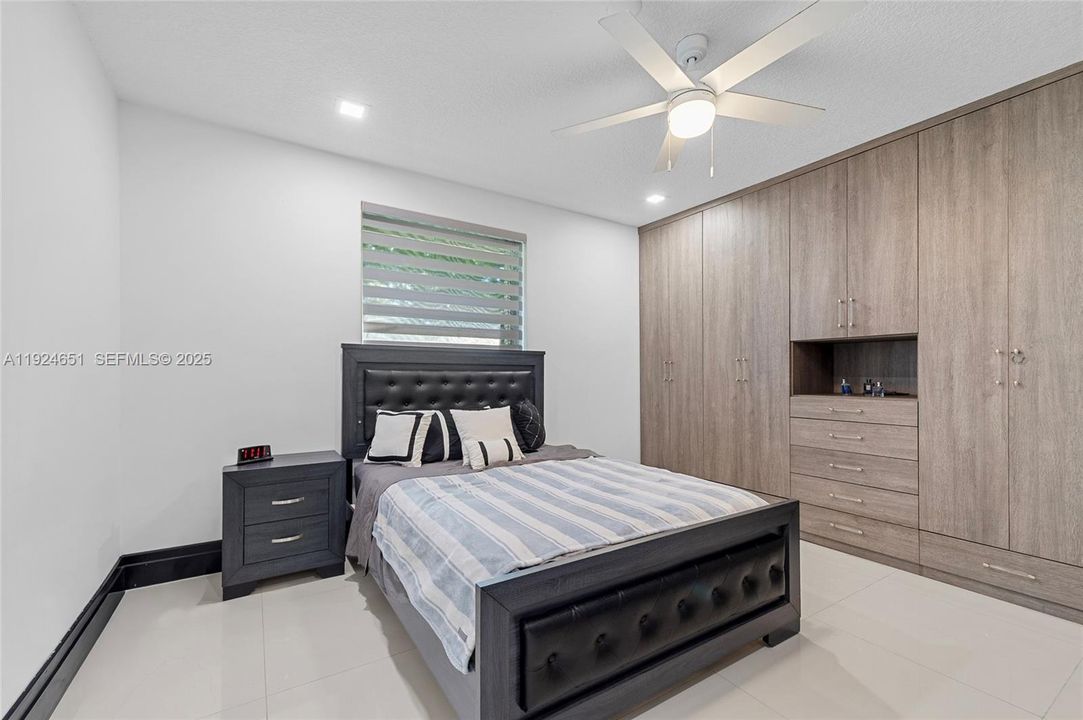 На продажу: $2,500,000 (4 спален, 4 ванн, 4026 Квадратных фут)