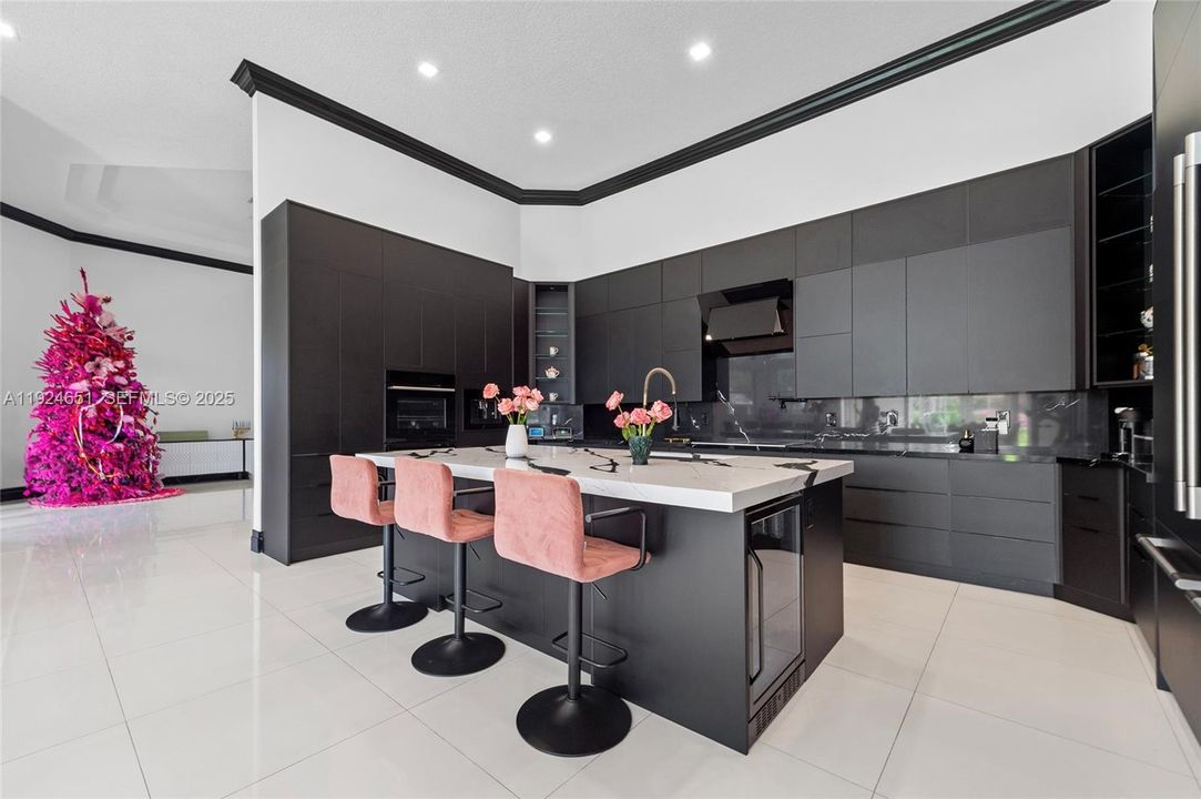 На продажу: $2,500,000 (4 спален, 4 ванн, 4026 Квадратных фут)