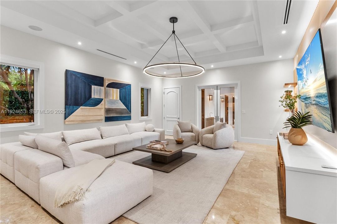 For Sale: $9,495,000 (7 beds, 6 baths, 8551 Square Feet)