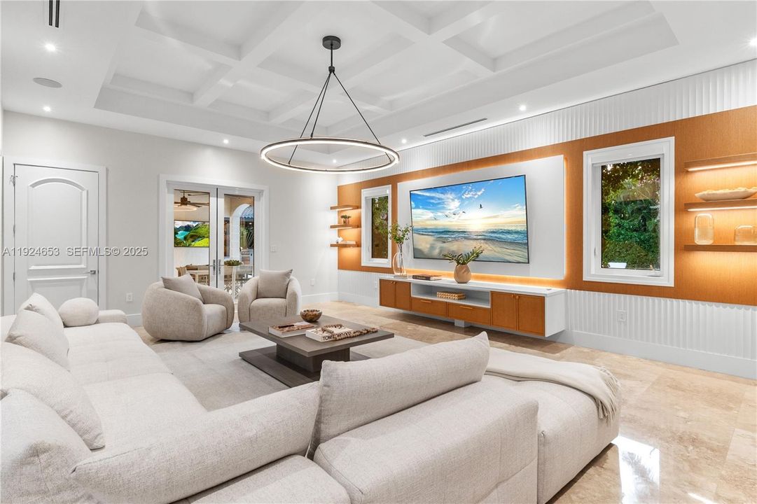 For Sale: $9,495,000 (7 beds, 6 baths, 8551 Square Feet)