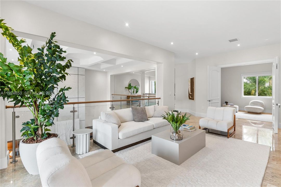 For Sale: $9,495,000 (7 beds, 6 baths, 8551 Square Feet)