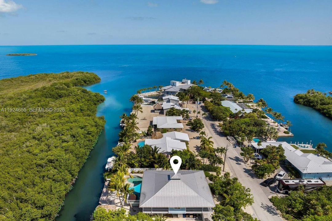 4 homes from open water