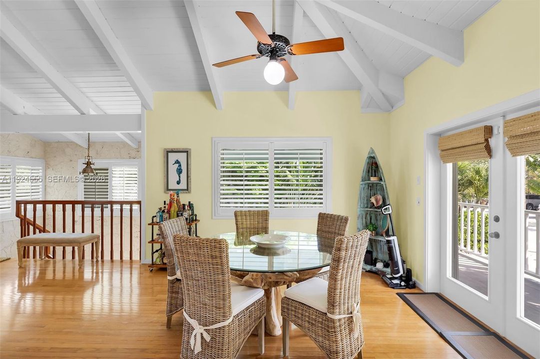 For Sale: $1,848,000 (3 beds, 2 baths, 2159 Square Feet)