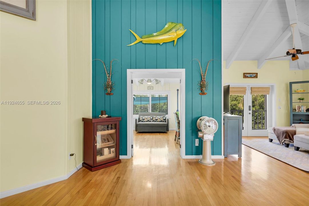 For Sale: $1,848,000 (3 beds, 2 baths, 2159 Square Feet)