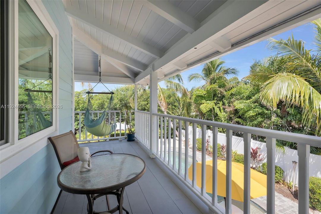 Guest bedroom balcony