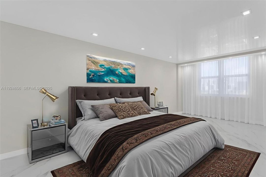 For Sale: $499,000 (2 beds, 2 baths, 943 Square Feet)