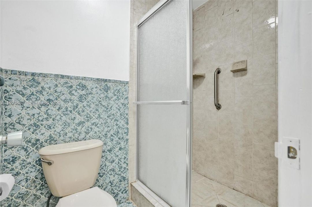 For Sale: $1,350,000 (3 beds, 3 baths, 2198 Square Feet)