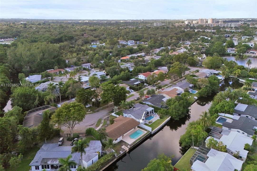 For Sale: $1,350,000 (3 beds, 3 baths, 2198 Square Feet)