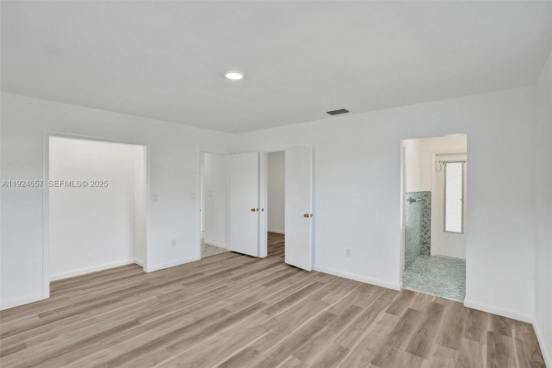 For Sale: $1,350,000 (3 beds, 3 baths, 2198 Square Feet)