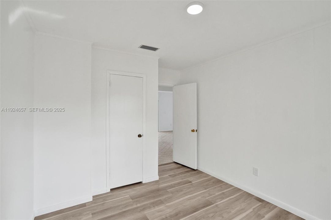 For Sale: $1,350,000 (3 beds, 3 baths, 2198 Square Feet)