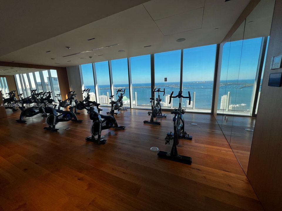 На продажу: $1,070,000 (1 спален, 1 ванн, 679 Квадратных фут)