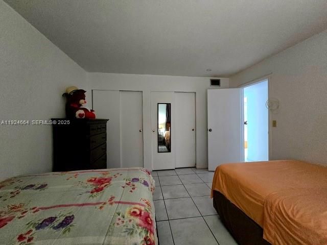 For Sale: $270,700 (2 beds, 2 baths, 954 Square Feet)