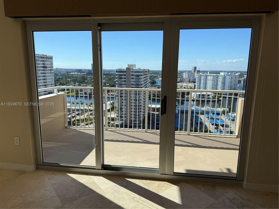 For Rent: $5,750 (3 beds, 2 baths, 1780 Square Feet)