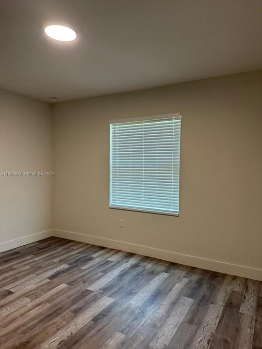 出租: $2,300 (3 贝兹, 2 浴室, 0 平方英尺)