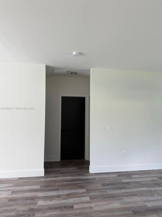 出租: $2,300 (3 贝兹, 2 浴室, 0 平方英尺)