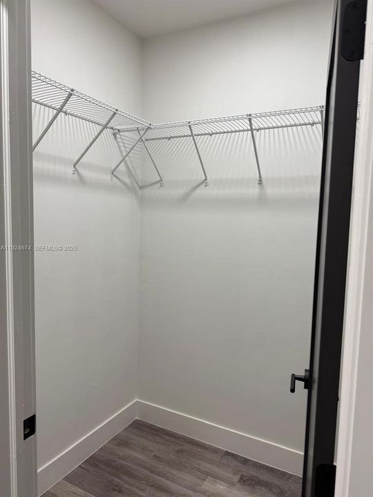 出租: $2,300 (3 贝兹, 2 浴室, 0 平方英尺)