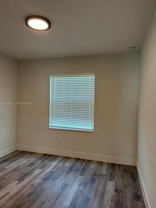 出租: $2,300 (3 贝兹, 2 浴室, 0 平方英尺)