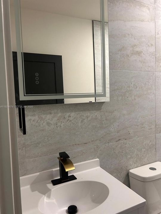 出租: $2,300 (3 贝兹, 2 浴室, 0 平方英尺)