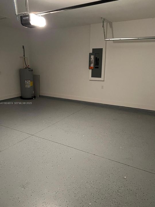 出租: $2,300 (3 贝兹, 2 浴室, 0 平方英尺)