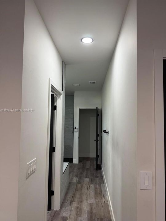 出租: $2,300 (3 贝兹, 2 浴室, 0 平方英尺)