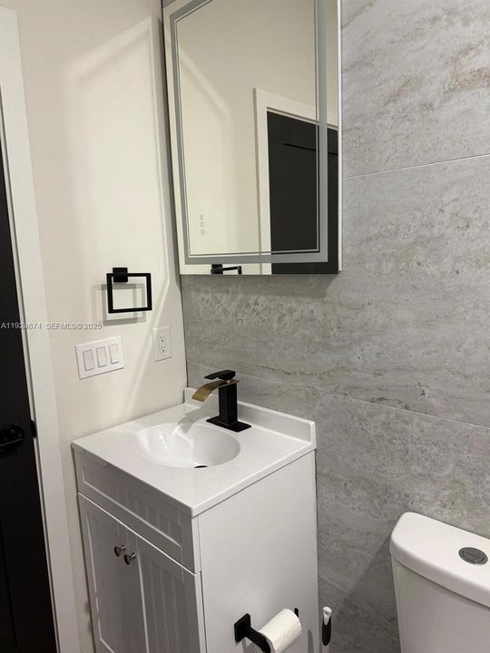 出租: $2,300 (3 贝兹, 2 浴室, 0 平方英尺)