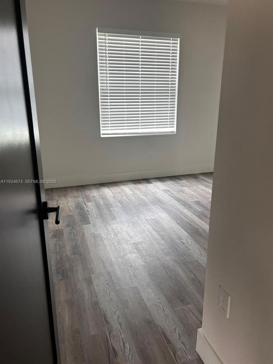 出租: $2,300 (3 贝兹, 2 浴室, 0 平方英尺)