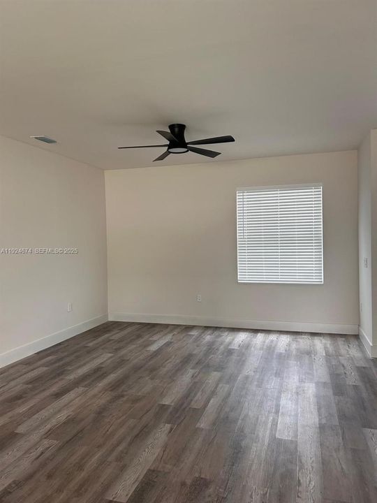 出租: $2,300 (3 贝兹, 2 浴室, 0 平方英尺)