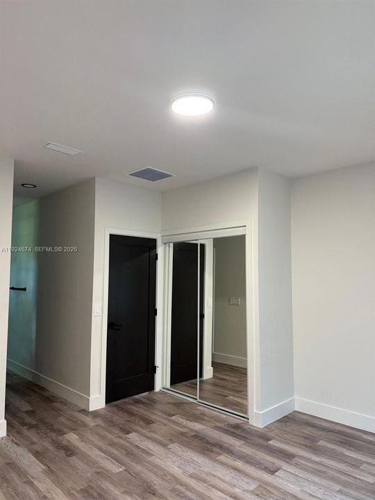 出租: $2,300 (3 贝兹, 2 浴室, 0 平方英尺)